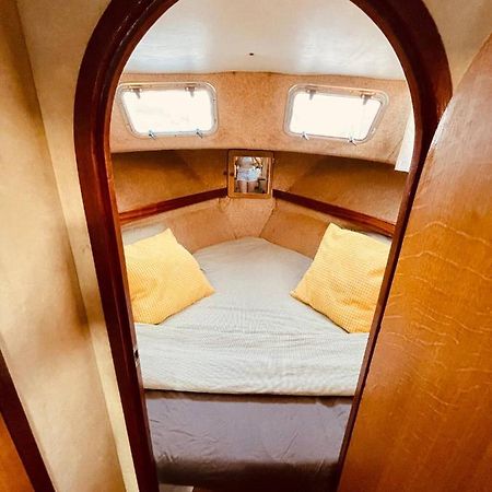 Hotel Stylish 80'S Fishing Boat Sant Adria de Besos Exterior foto